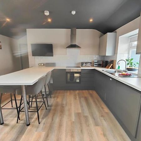 Sloane Modern 2 Bedroom Seafront Apartment Blackpool Kültér fotó